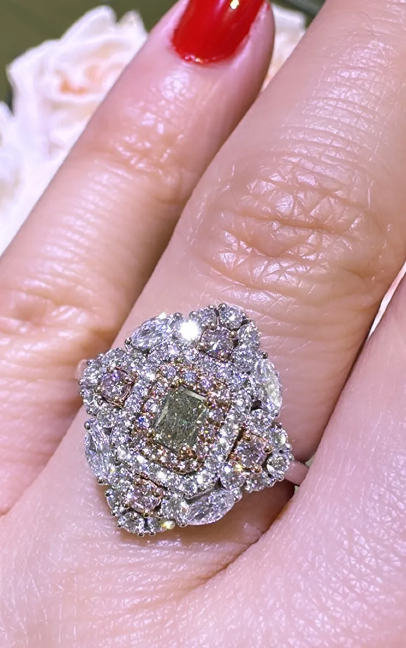 0.93carat Diamond Art-Deco Style with Center Very Rare Natural Green Diamond Ring