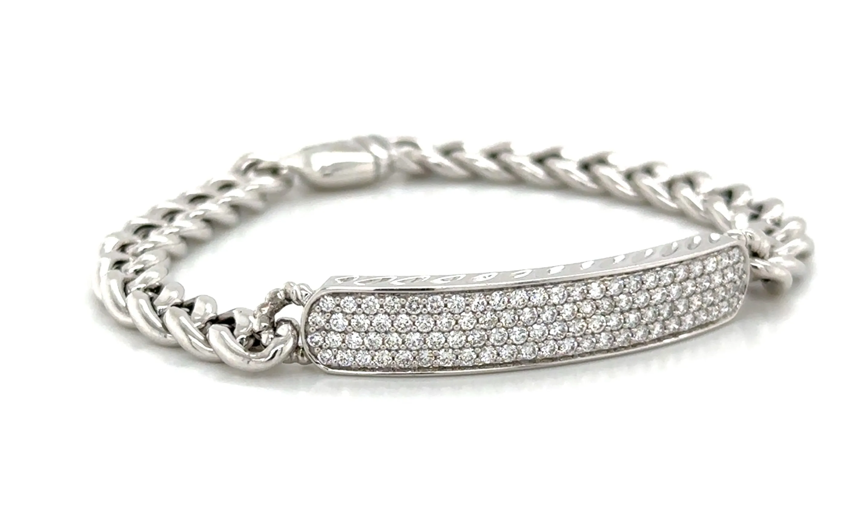 1.31ct tw Diamond Pave Set Link Cuban Link Bracelet