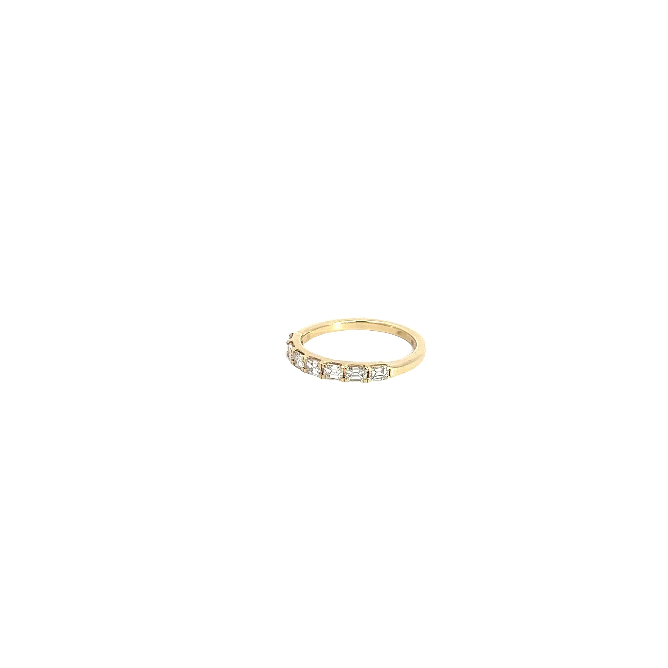 14K YELLOW GOLD .75CT G VS2 EMERALD CUT EAST WEST 7 DIAMOND STONE RING SIZE 5 1/2
