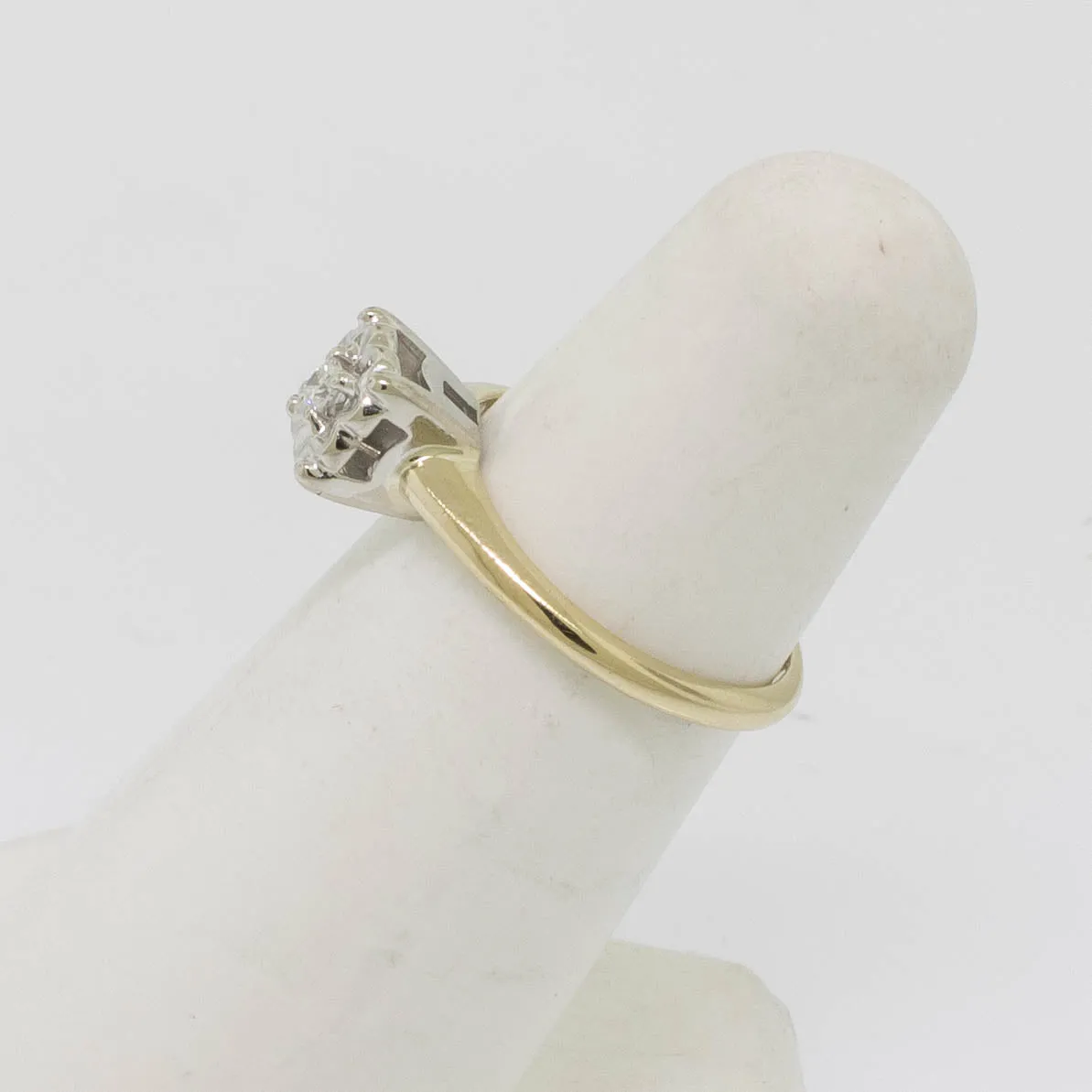 14K Yellow/White Gold Illusion Head Diamond Ring .05ct Size 4.75 Preowned
