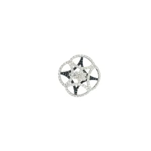 18k white Gold 1.05ct F VS2 Round White Diamond and surround by .25ct Round Black Diamond Ring