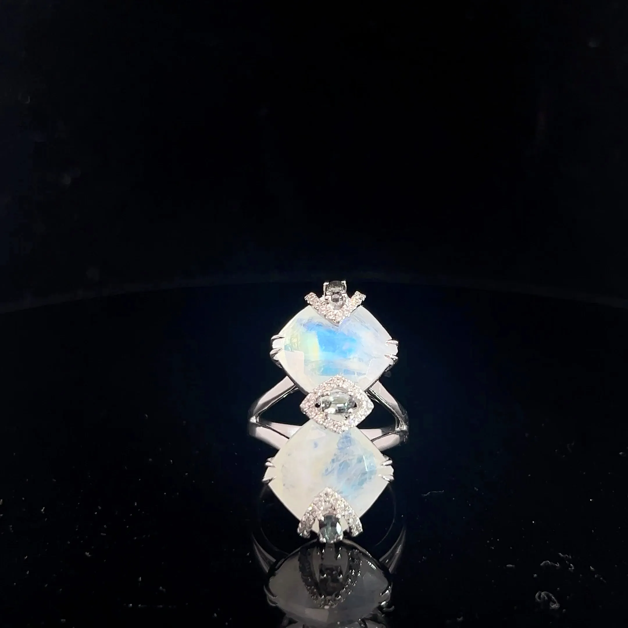 18k White Gold .25ct G VS2 Round Diamond with Moon Stone and Alexandrite Ring