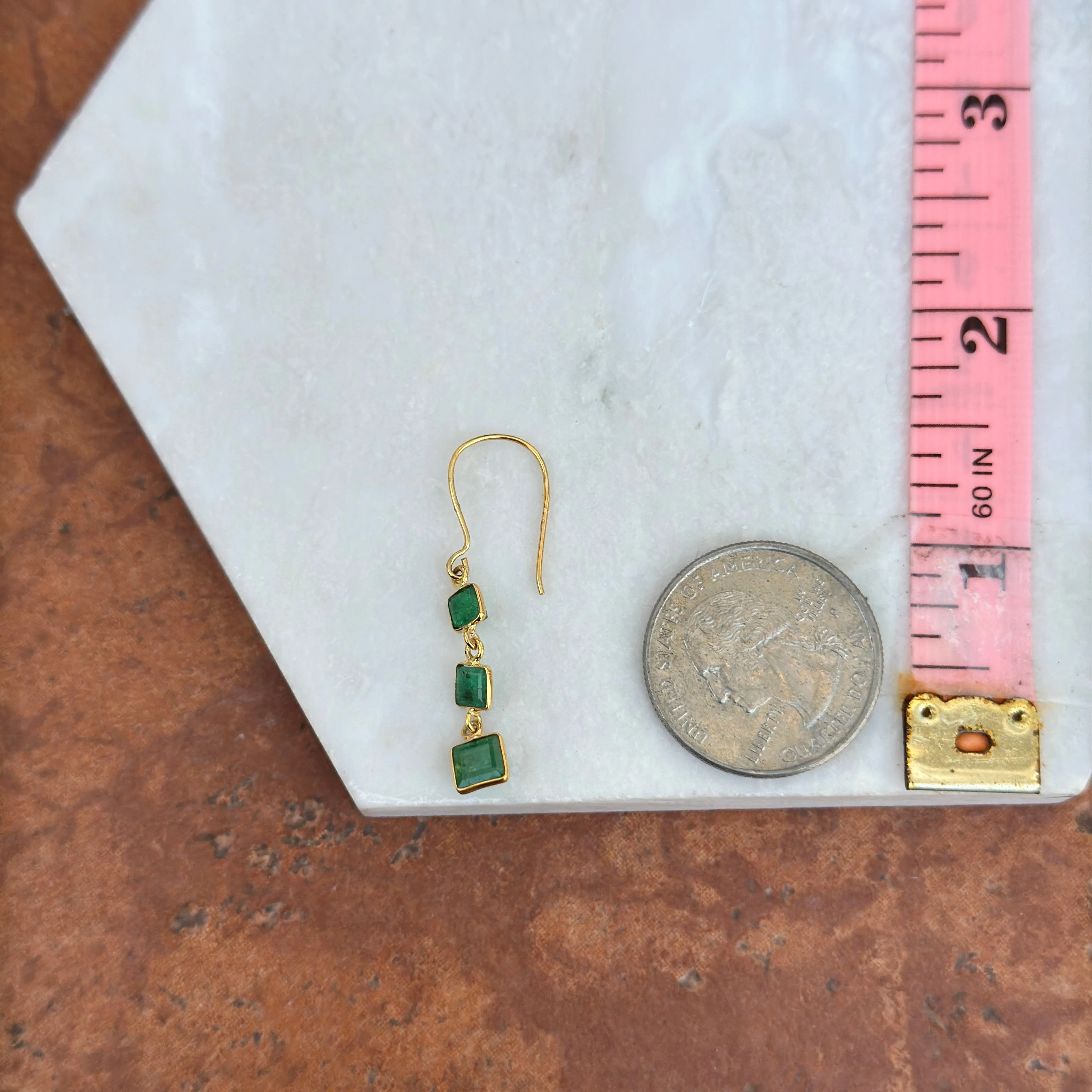 18KT Yellow Gold Square Emeralds Dangle Earring