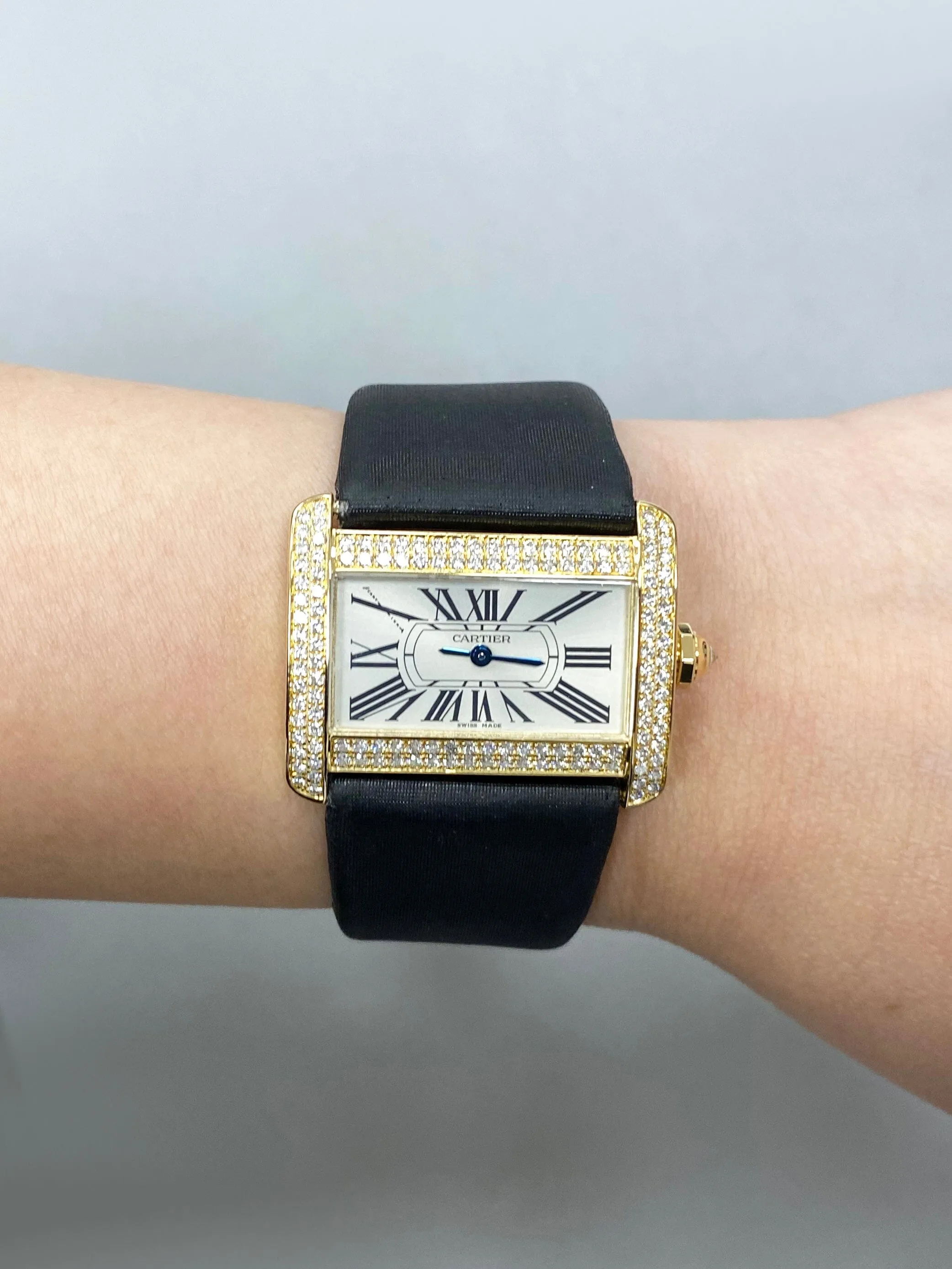 Cartier Tank Divan WA301036 Diamond Yellow Gold Ladies Watch Box Papers