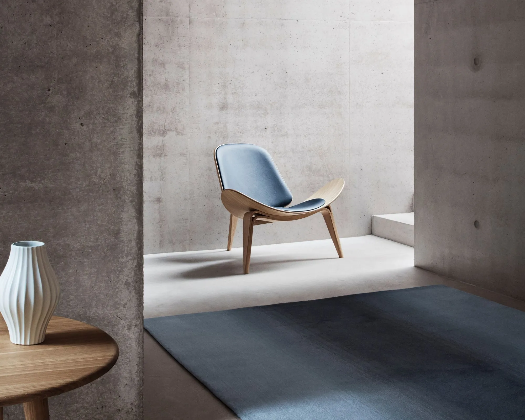 CH07 Shell Chair