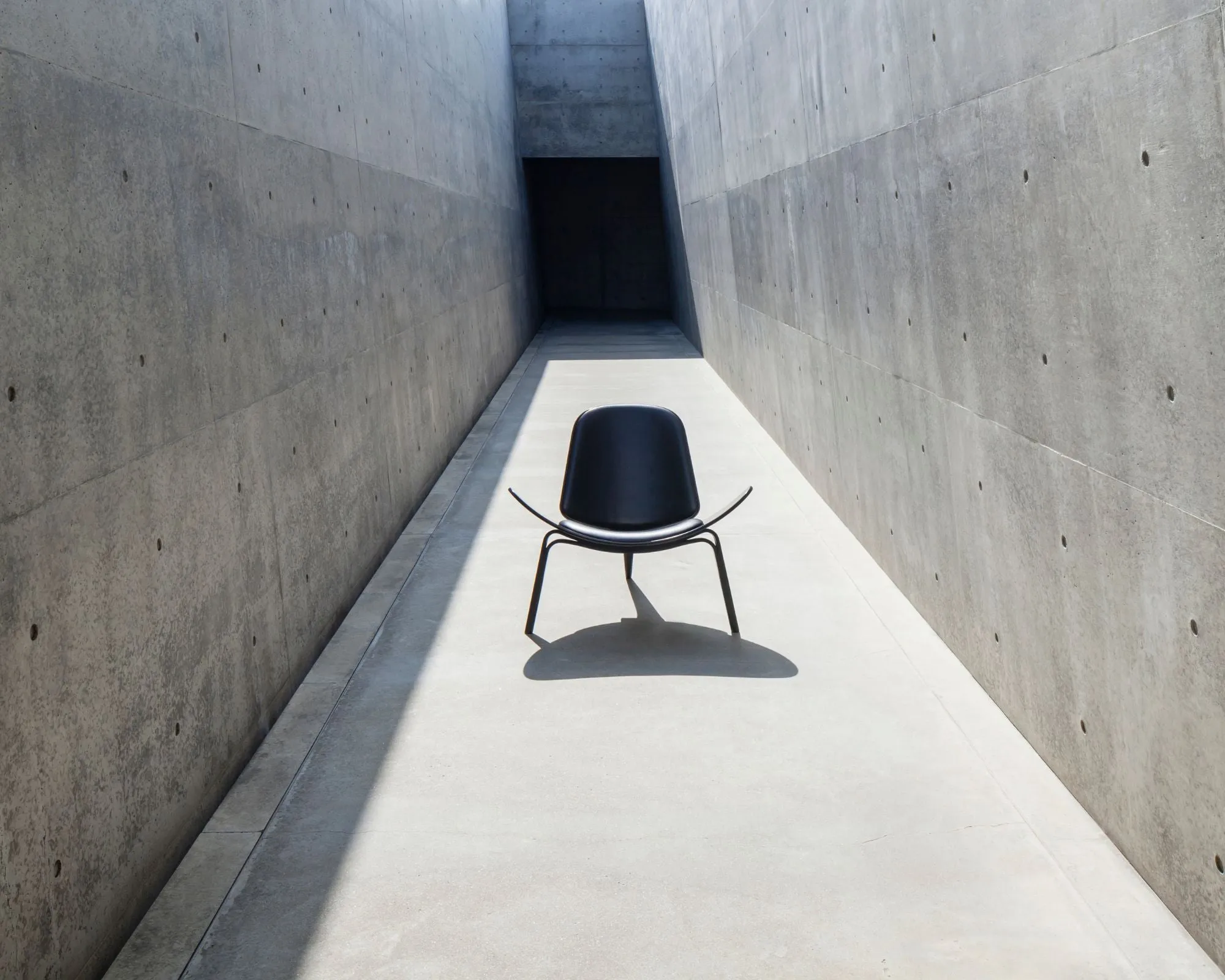 CH07 Shell Chair