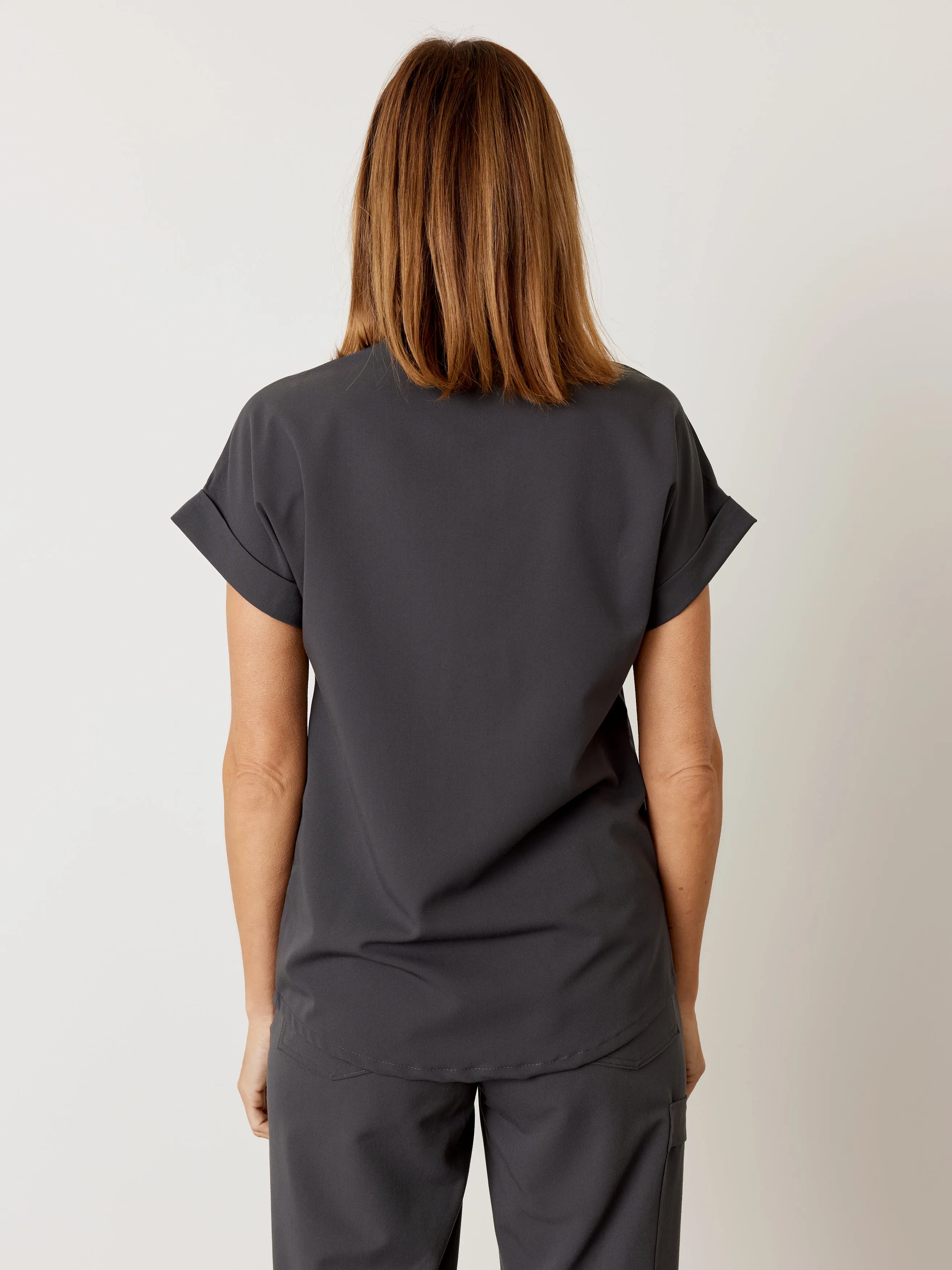 CHARLIE RE-GARDE™ - CHARBON - Mandarine Collar Scrub Top - SILVADUR™||CHARLIE RE-GARDE™ - CHARBON - Haut Col Mao - SILVADUR™