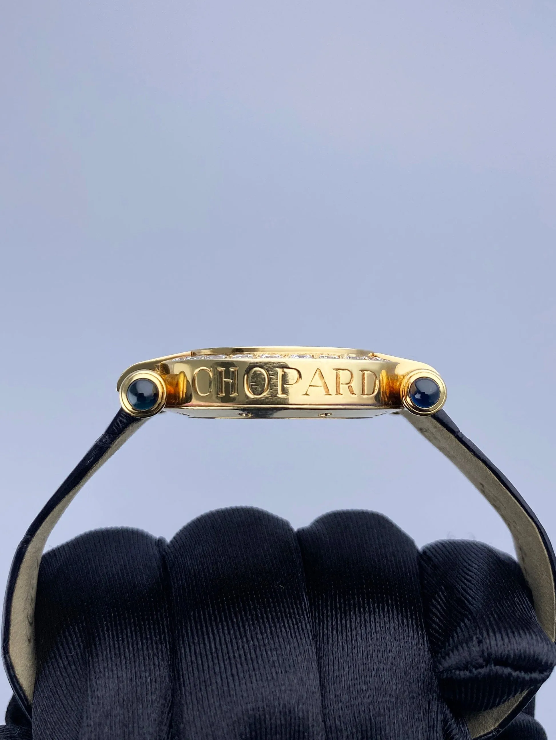 Chopard Imperiale 38/3168-23 MOP Diamond 18K Yellow Gold Ladies Watch With Box