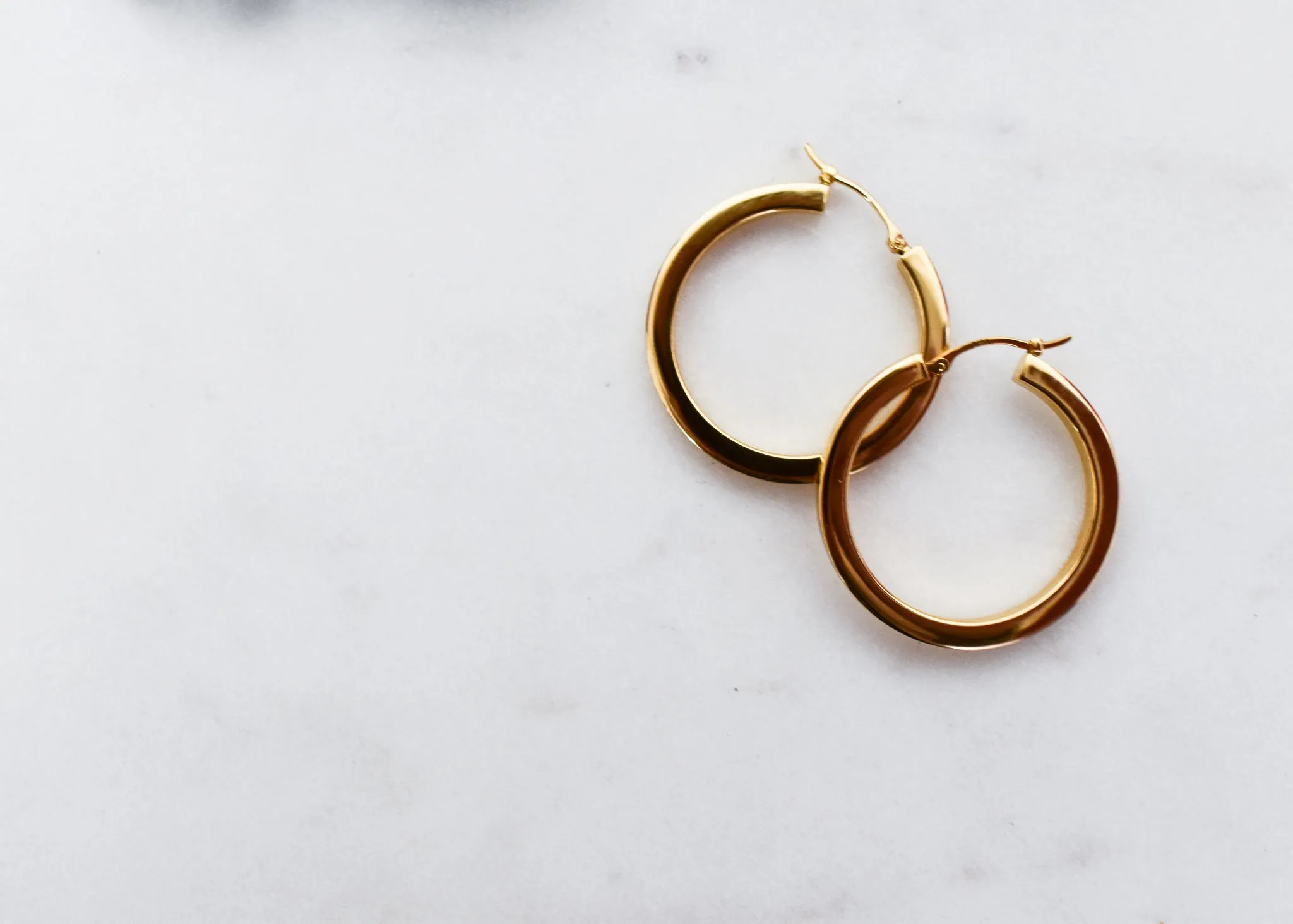 Classic Square Tube Yellow Gold Hoop Earrings 30mm