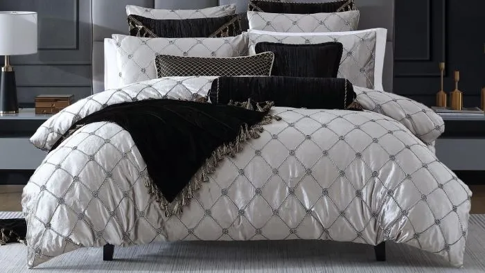 DaVinci JULIENNE PLATINUM QUILT COVER SET