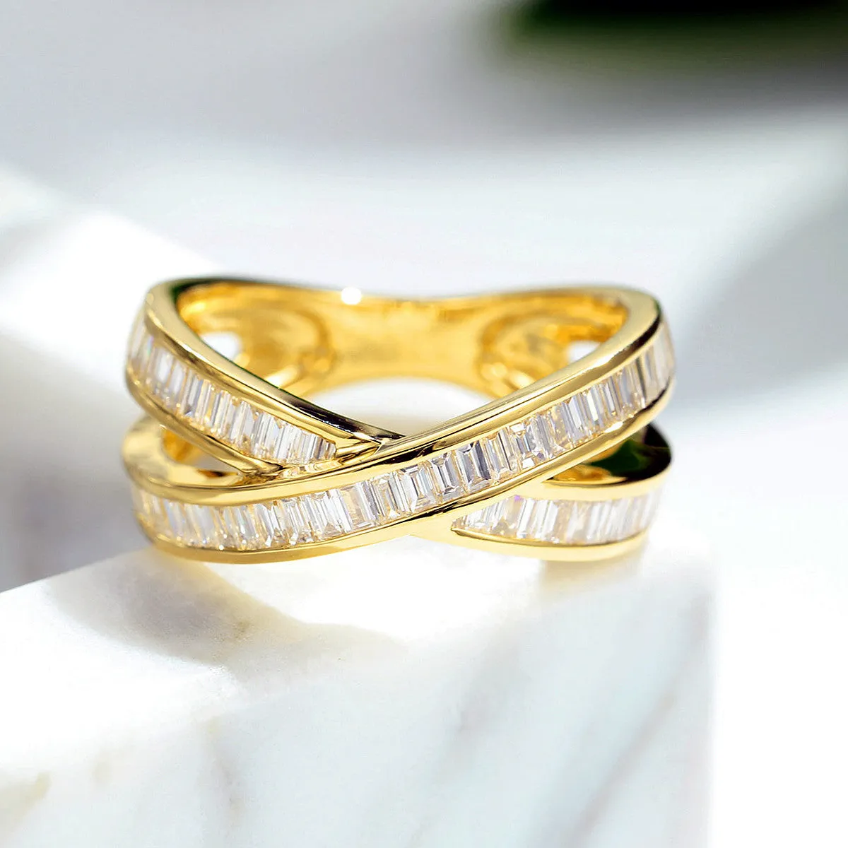 Diamond Overlapping Criss Cross X Ring