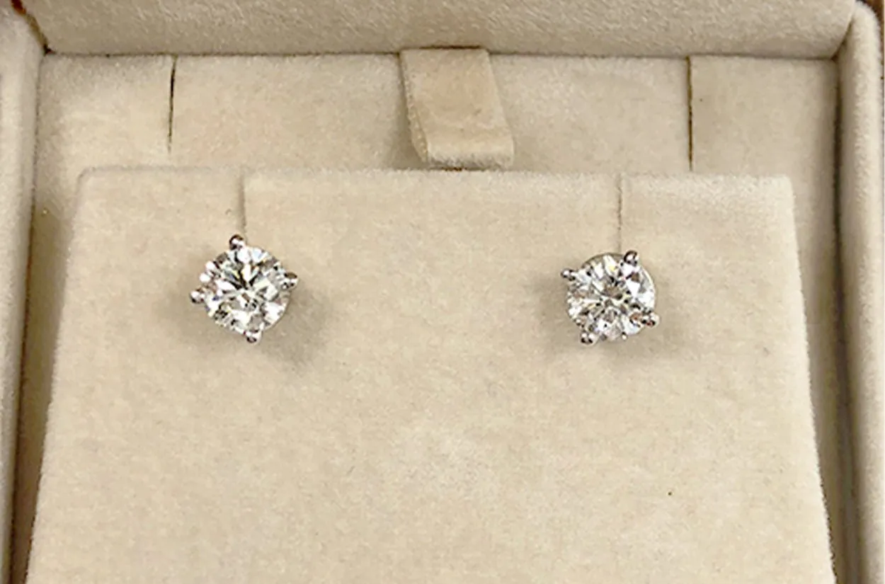 Earrings 0.45 cts Natural Round Diamonds H VS 18kt Gold Studs