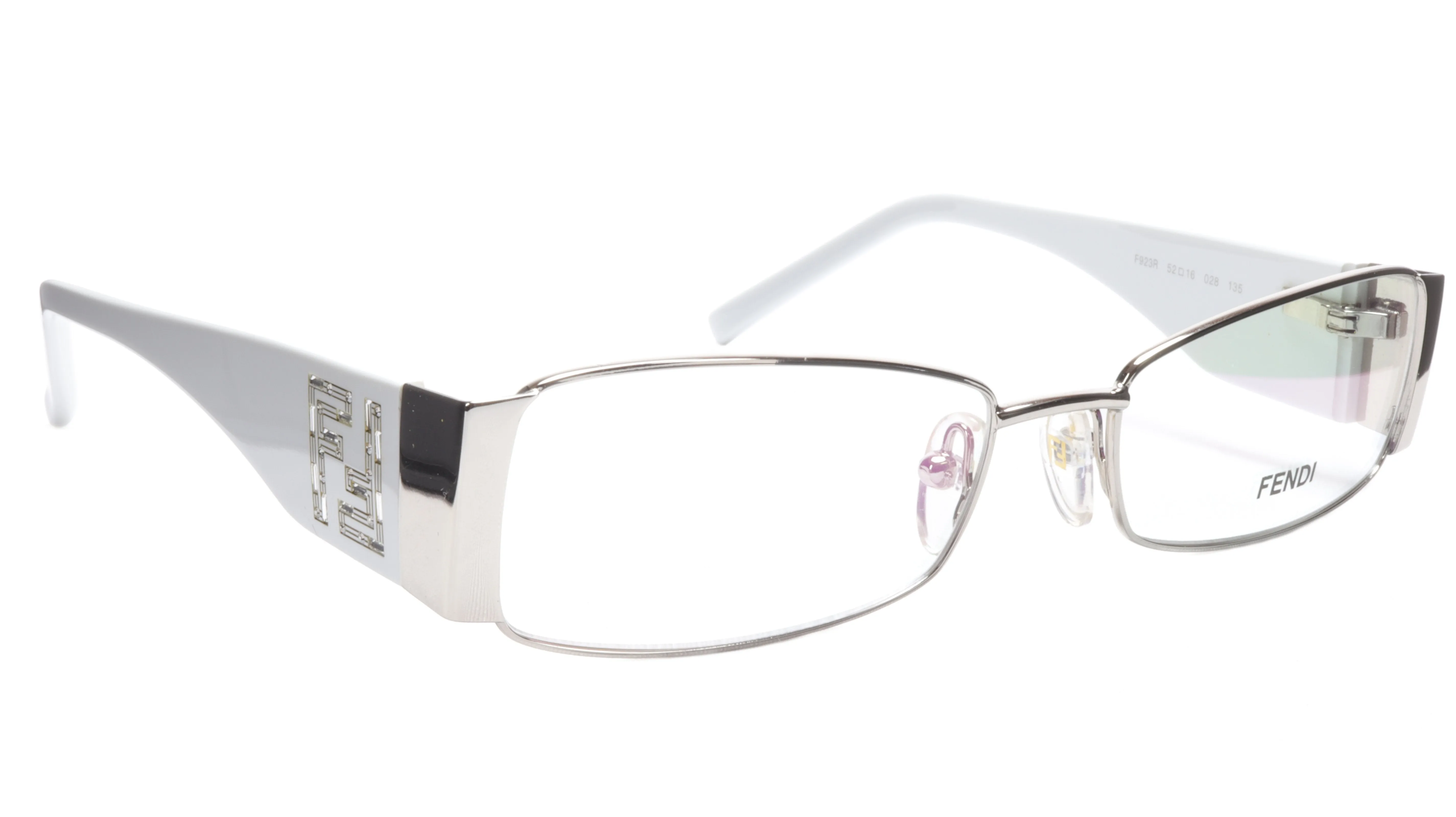 Fendi Eyewear for a Pure Summer Style