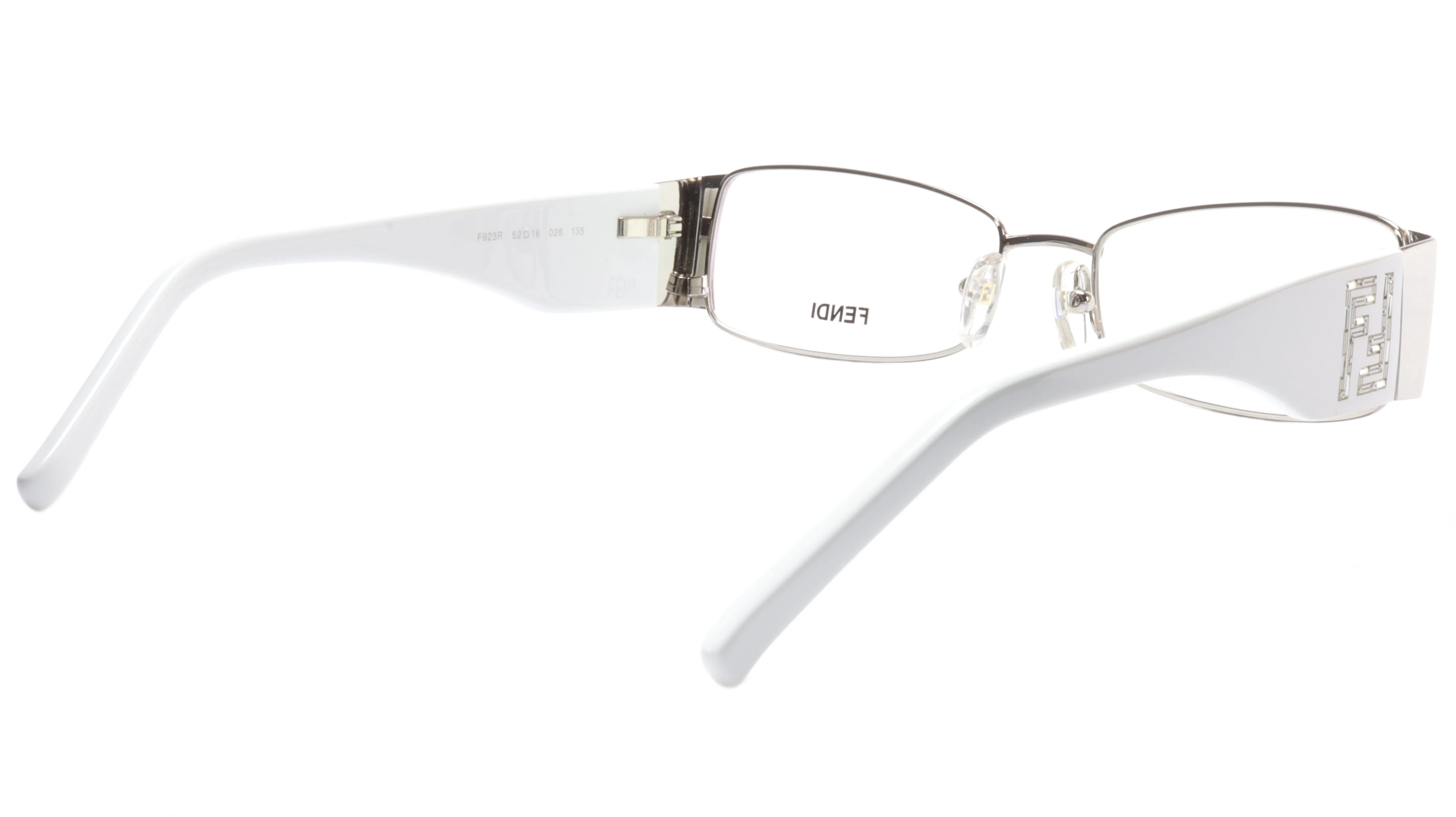 Fendi Eyewear for a Pure Summer Style
