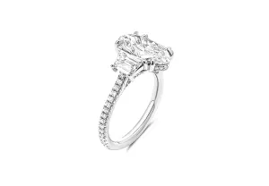 GIA Certified 3 stone ring with 3.01ct I VVS2 Oval Diamond