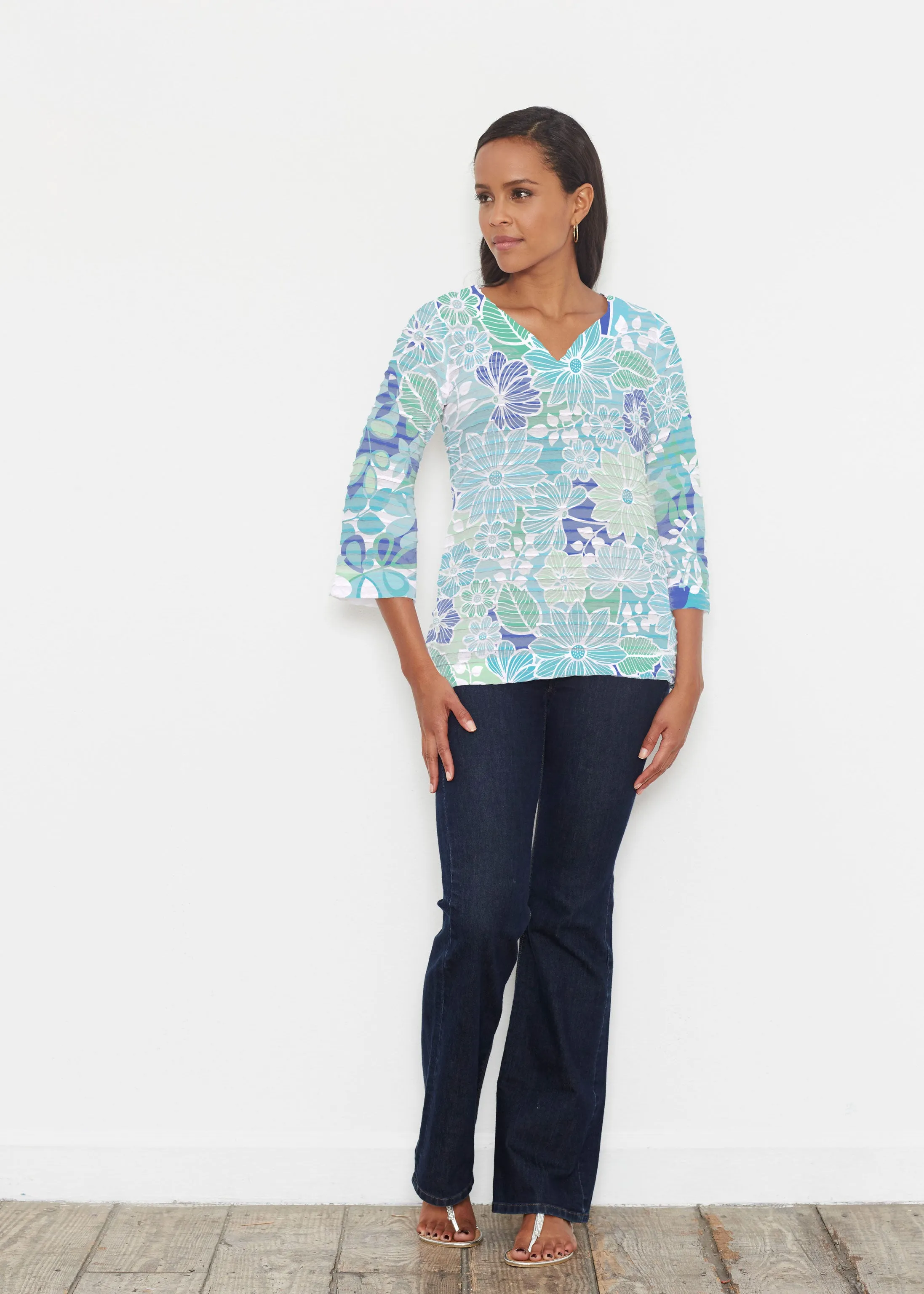 Hawaii Isles (13609) ~ Banded 3/4 Bell-Sleeve V-Neck Tunic