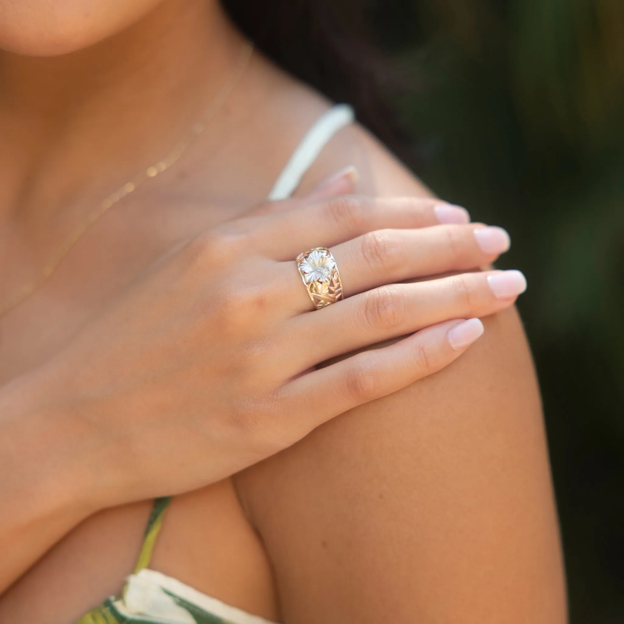 Hawaiian Gardens Hibiscus Ring in Four Tone Gold with Diamonds - 12mm