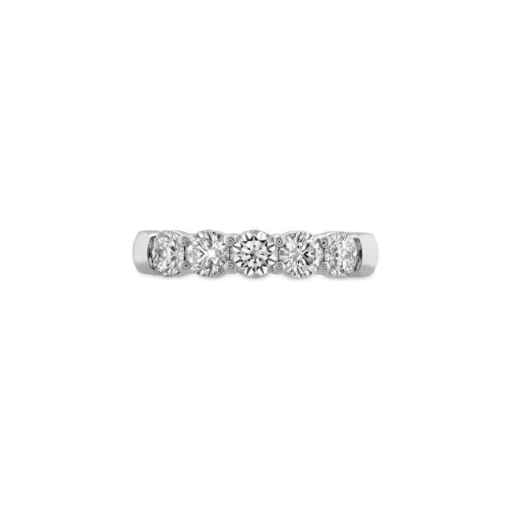 Hearts On Fire's Platinum Signature 1.95-2.05ct Diamond Band