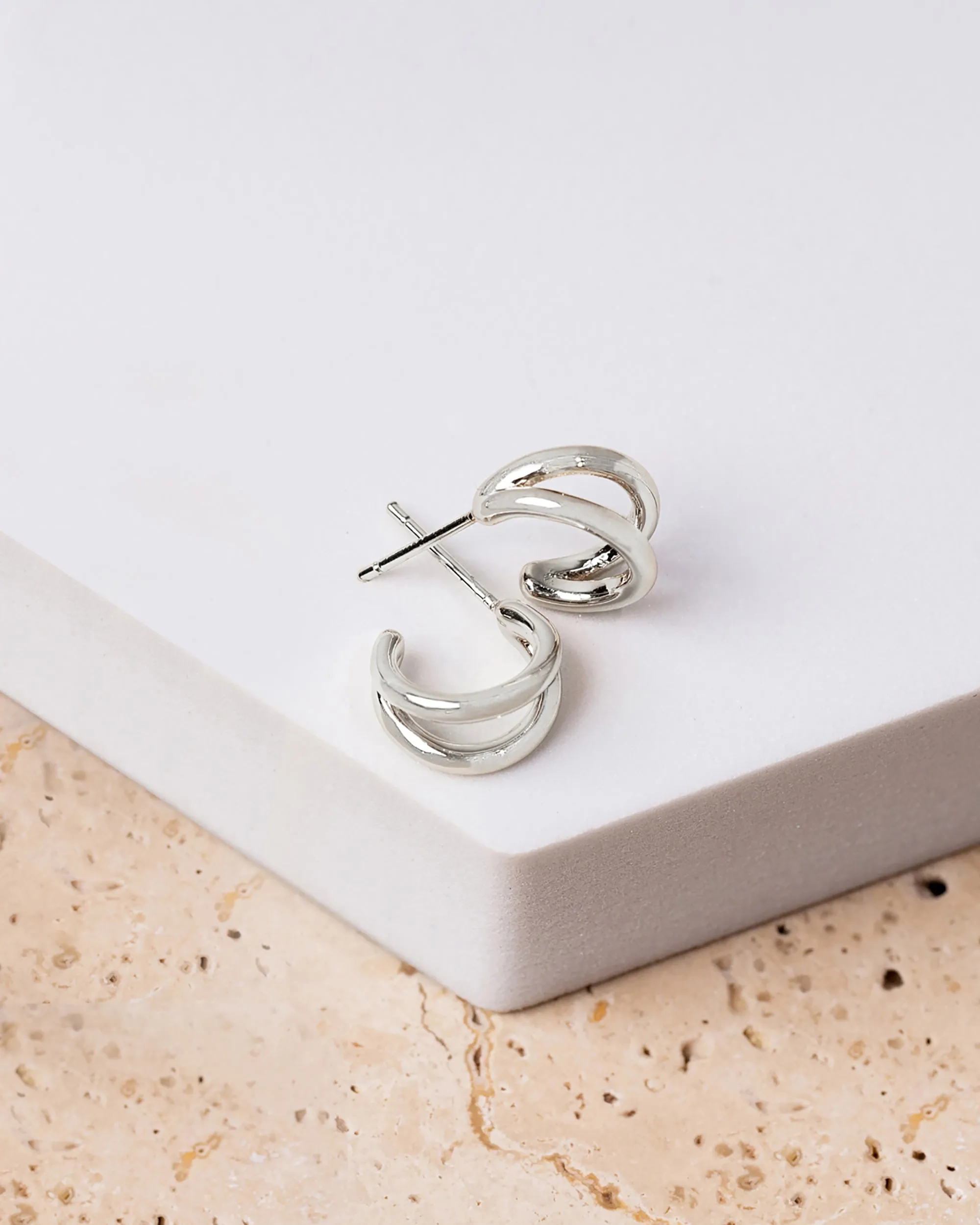 Mia Hoops