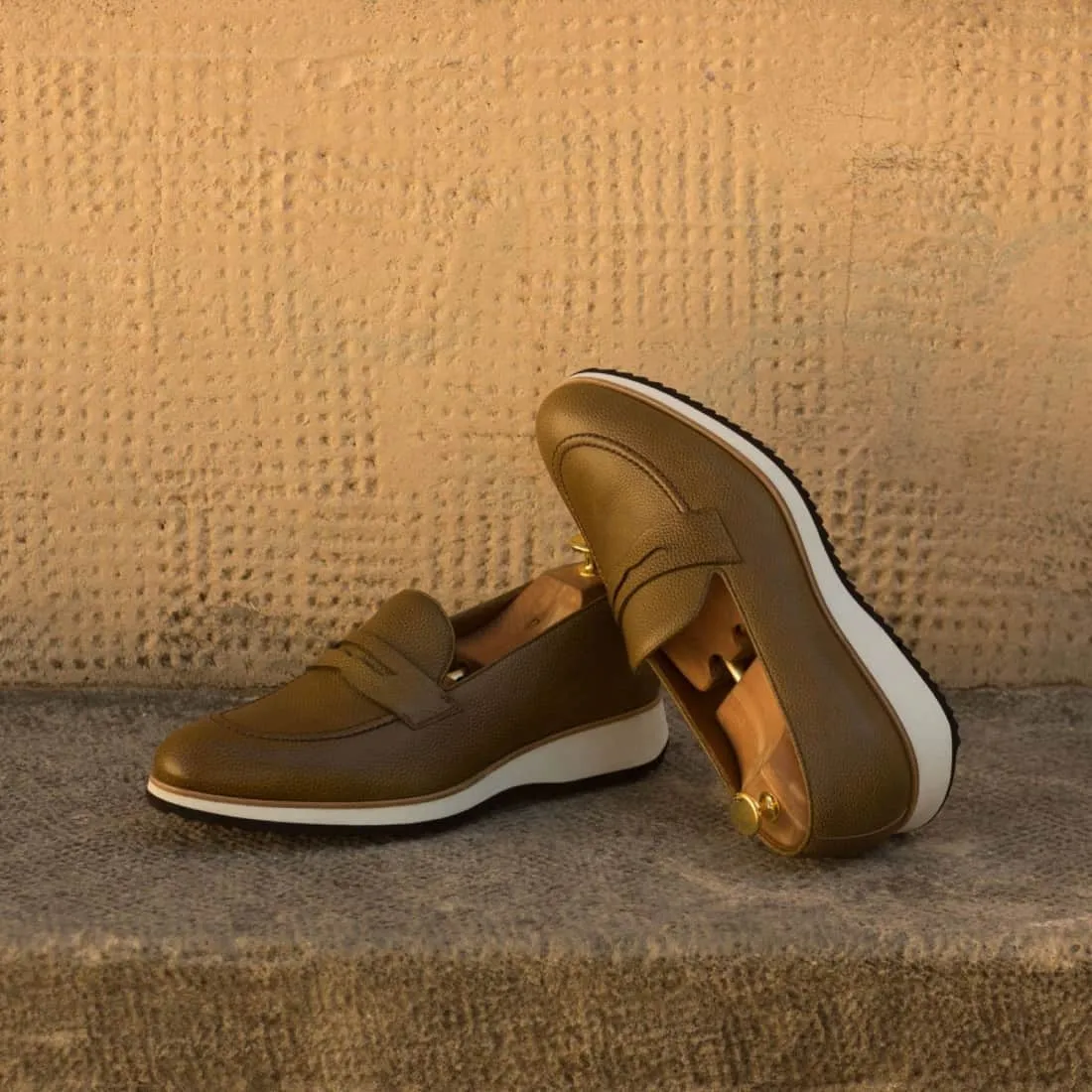 Mocassins Penny à bandeau en cuir grainé vert olive - Semelles Sport