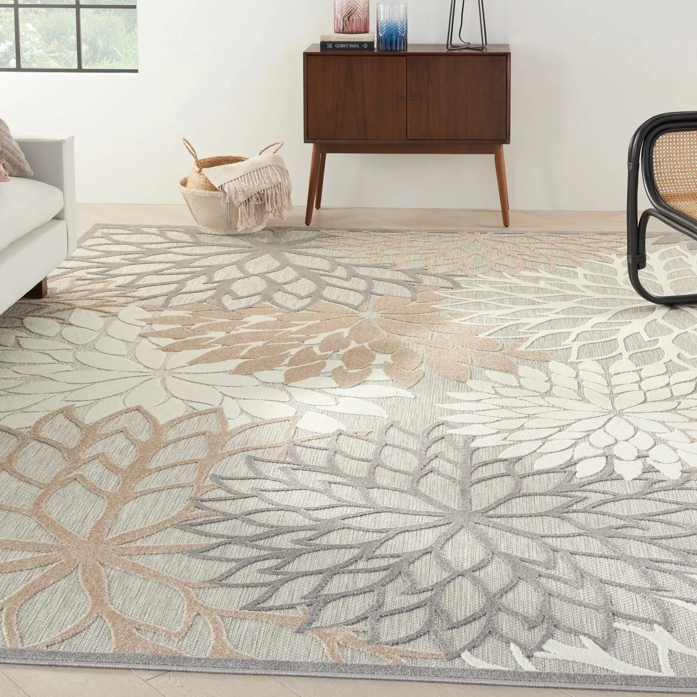 New Amazing Massive Nourison ALH05 Aloha Rectangle Indoor/Outdoor Area Rug, Natural, 9Ft 6" x 13Ft Note: 3 small snags on outer piping shown in pics, Retails $746 