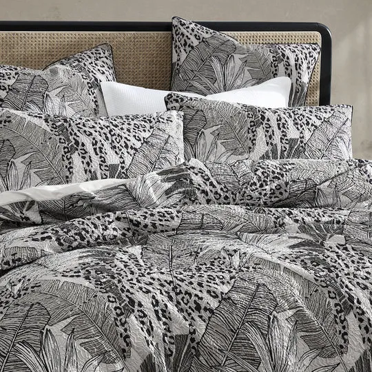 Platinum Collection BORNEO HAZE QUILT COVER SET