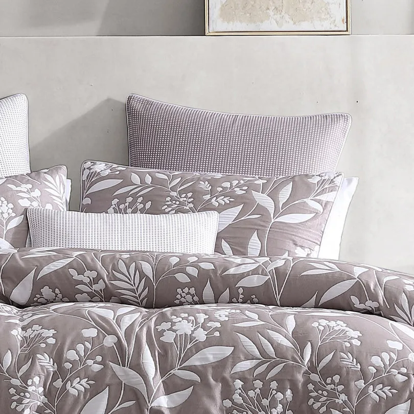 Platinum Collection MADISON LATTE QUILT COVER SET