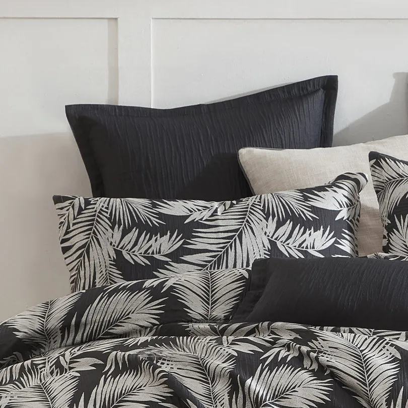 Platinum Collection VILLA BLACK QUILT COVER SET