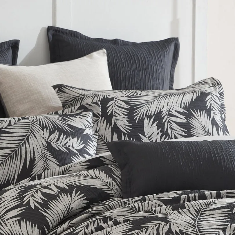 Platinum Collection VILLA BLACK QUILT COVER SET