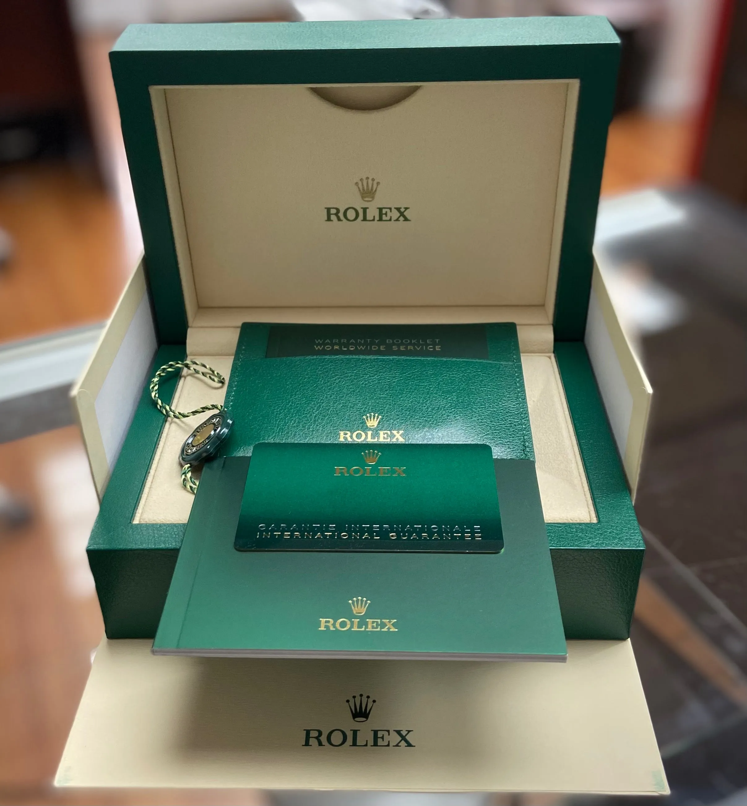 Rolex Yacht-Master 40 Stainless Steel Blue Dial Platinum Bezel Oyster Bracelet 126622 - New