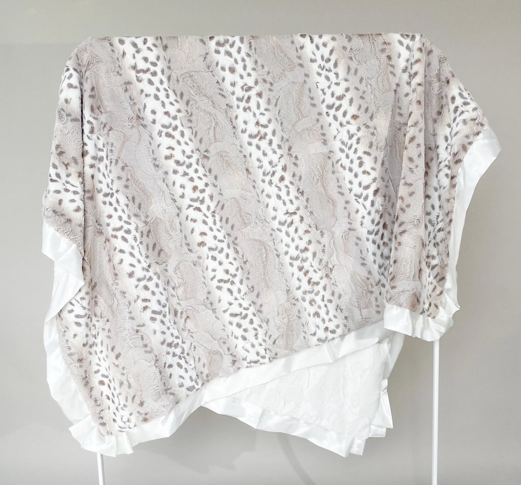 Snowcat Blanket- Adult