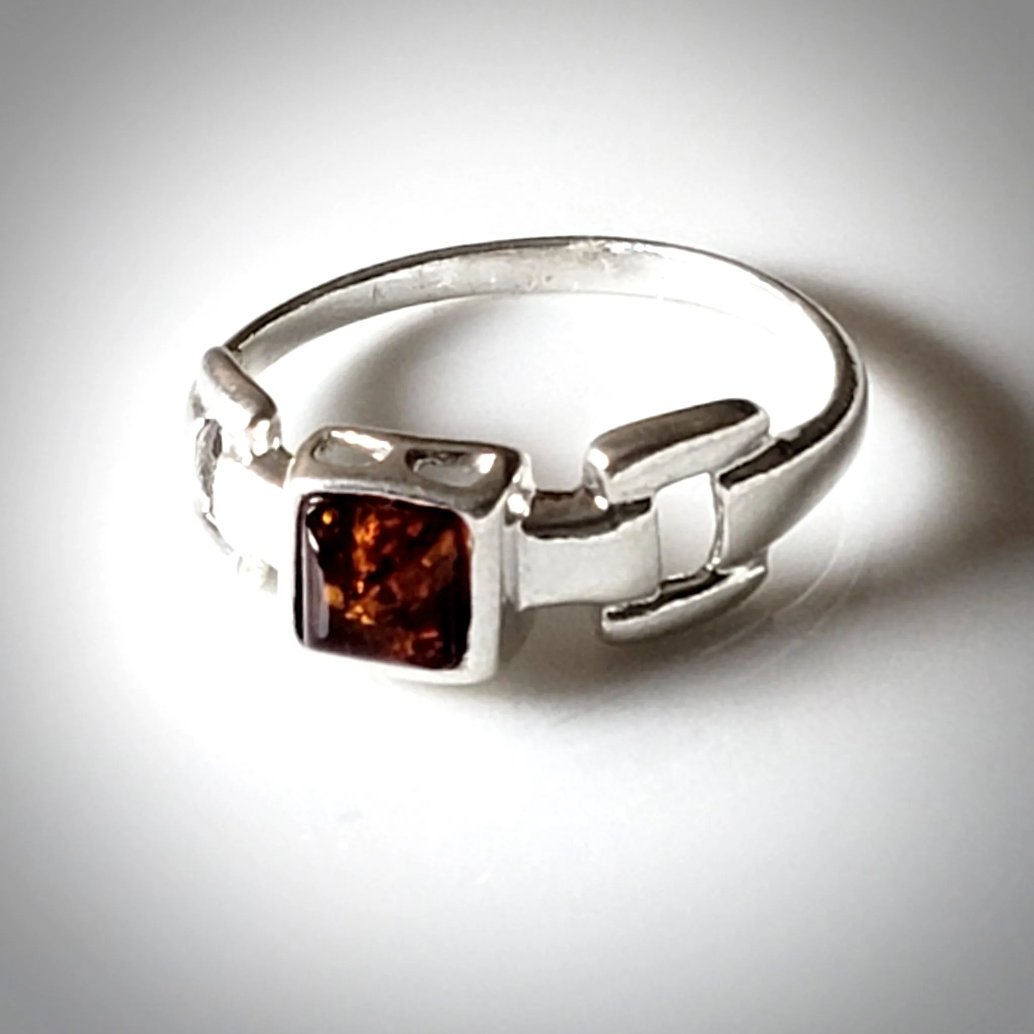 Square Amber Chain Sterling Silver Ring