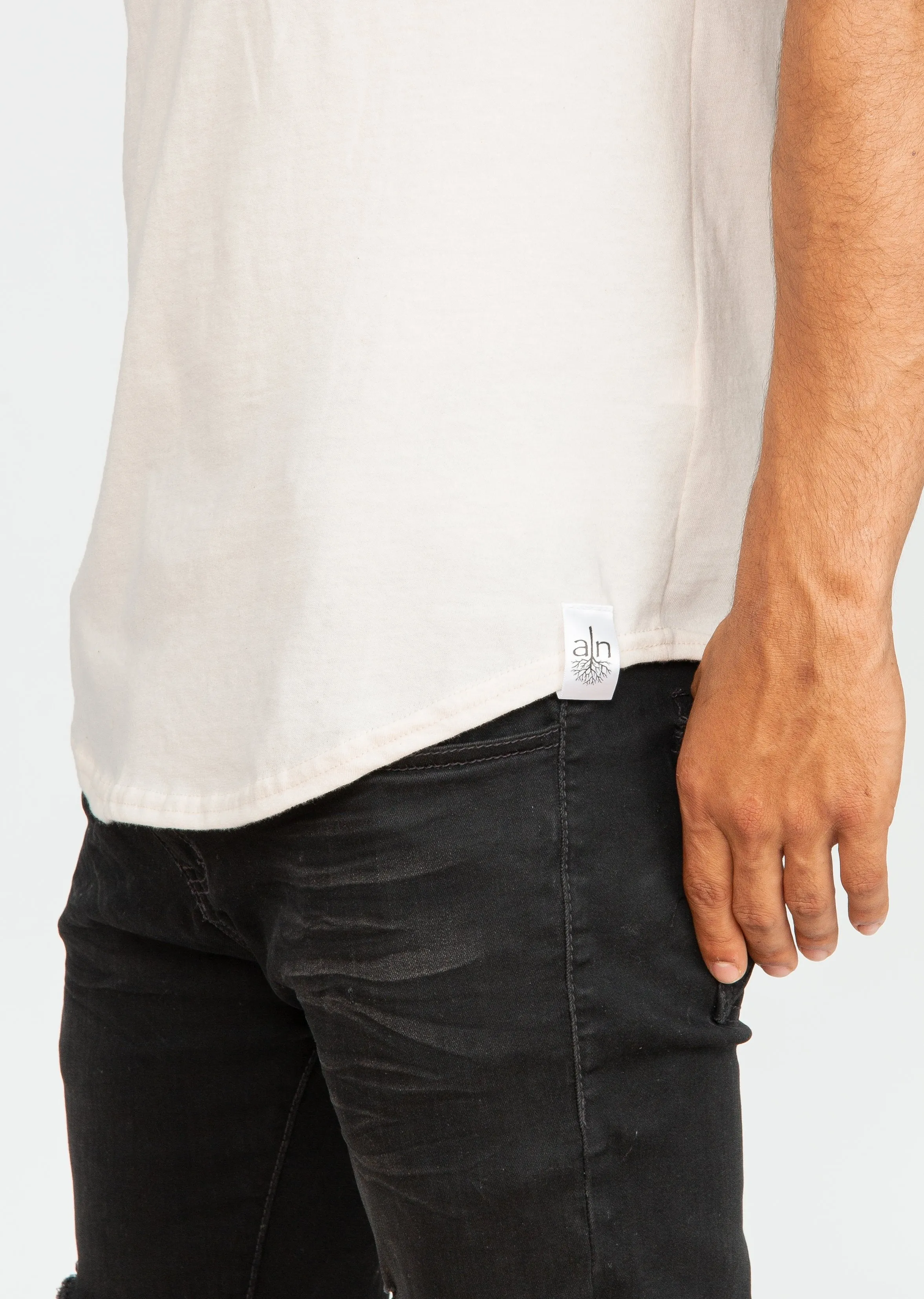 T-shirt scoop