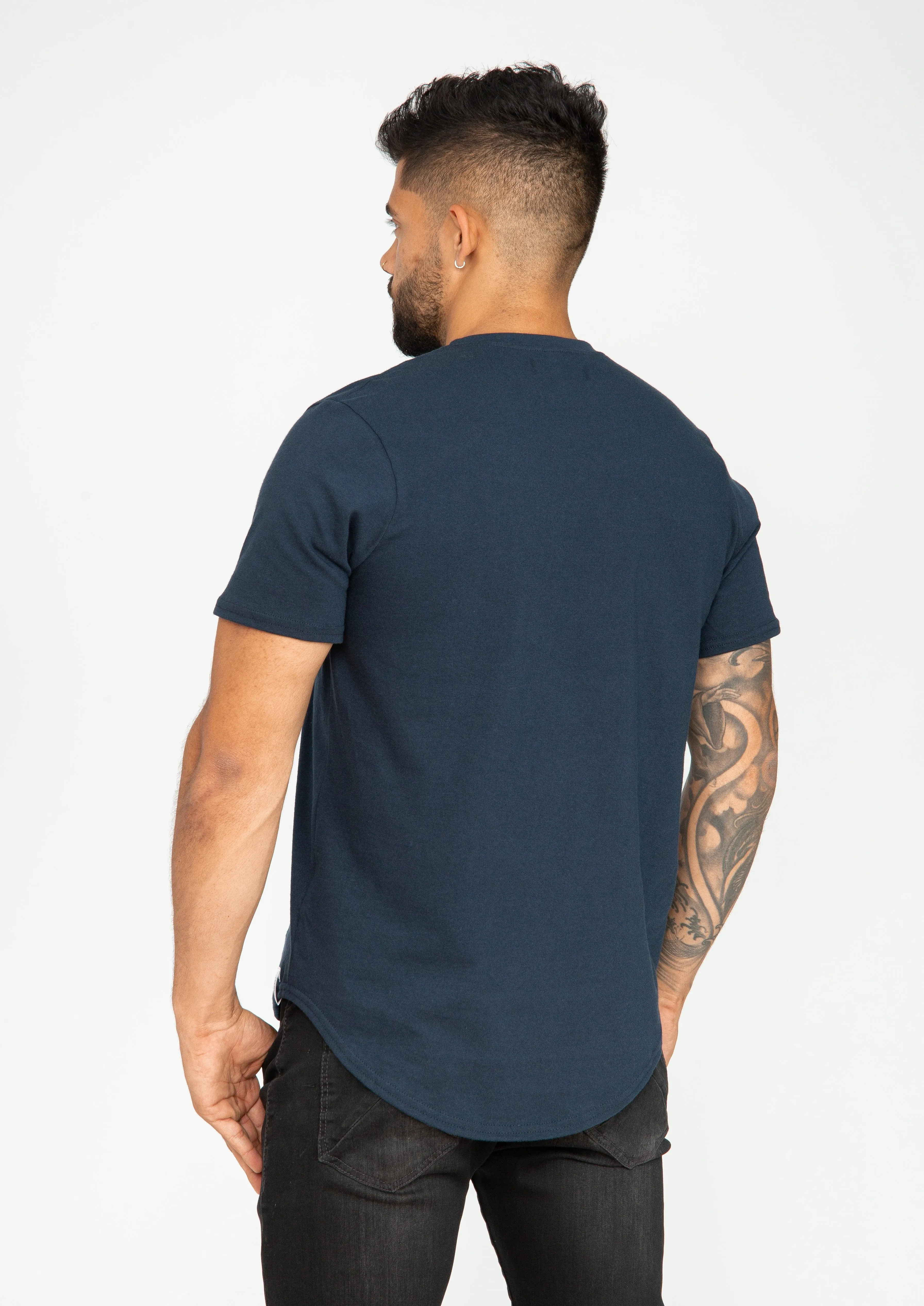 T-shirt scoop