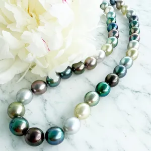 Tahitian Pearl Necklace of Intense Color