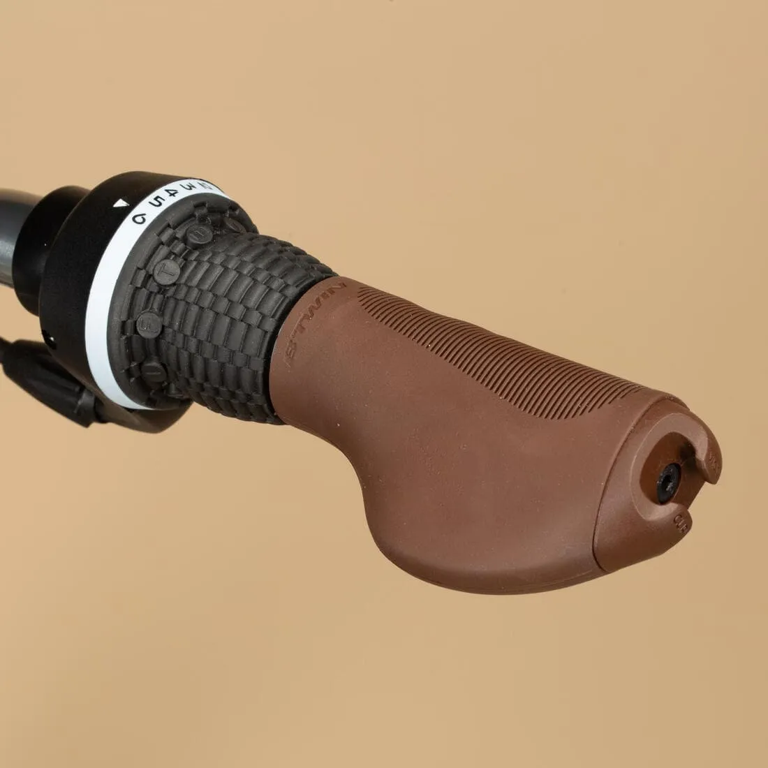 VELO DE VILLE ELOPS 520 CADRE HAUT KAKI